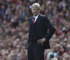 Wenger commits to Arsenal, targets more success 